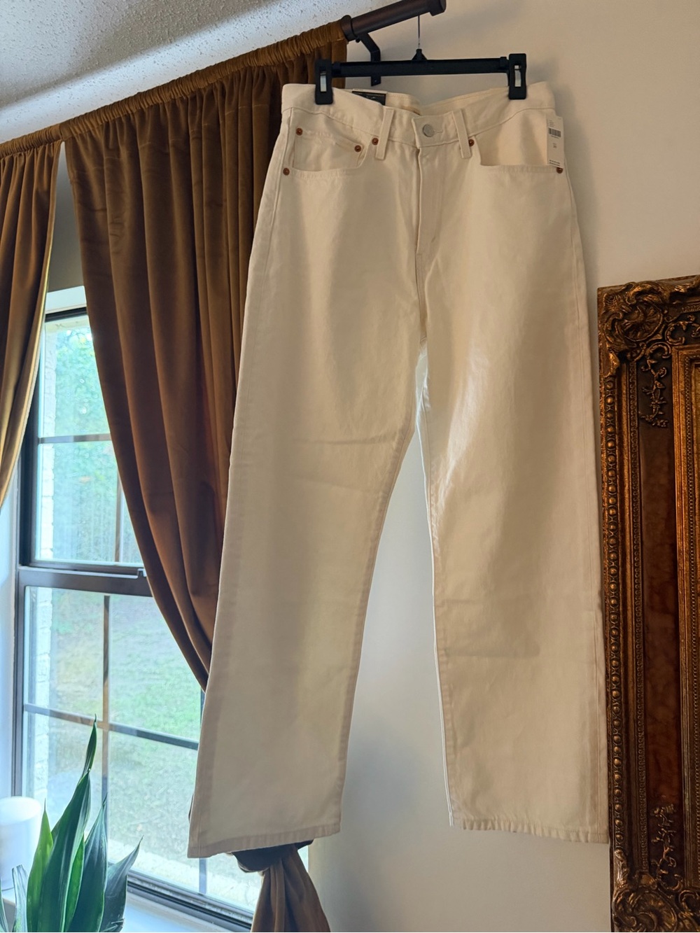 Levi’s Easy Dad High Rise Wide Leg Jean - Picture 4 of 8